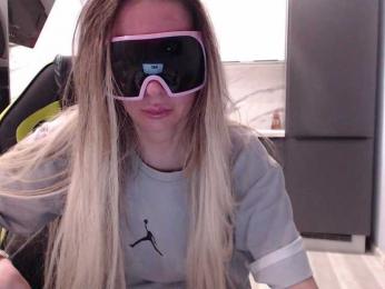 blondalina webcam bongacams model stream image