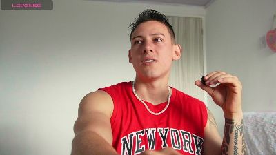 Latino_Milk_99 webcam cam4 model stream image