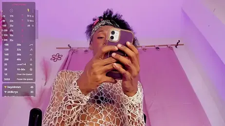 Mia_royal webcam model stream image