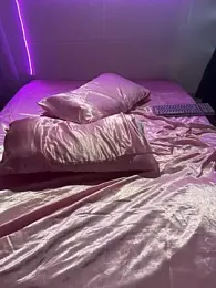 Shynesse21 webcam stripchat model stream image