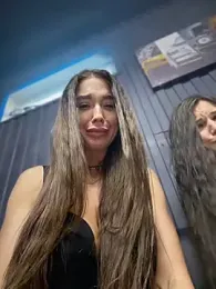 Niki_li webcam model stream image