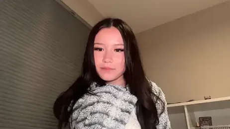 luvvivii webcam stripchat model stream image