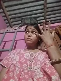 Shrutiii webcam stripchat model stream image