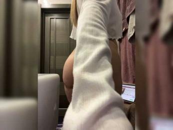 Mokraia-pisia333 webcam model stream image