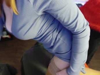 RedCandy_ webcam model stream image