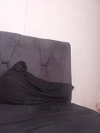 NiiiRvaNaa webcam model stream image