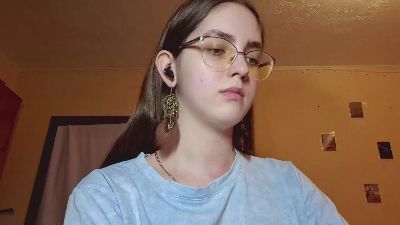 RoxanaKneisler webcam model stream image