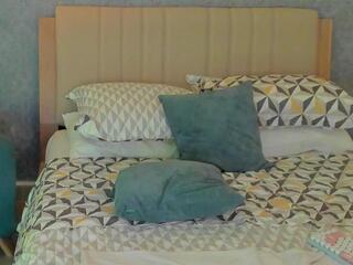 Isa Raven webcam model stream image