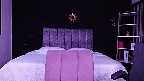 LiamDeep webcam model stream image
