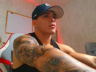 Alan Thompson webcam model stream image