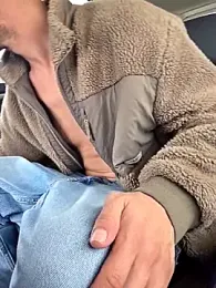 Zeefy webcam model stream image