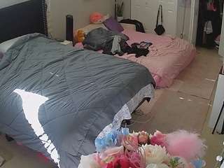 voyeurcam-house-charleys-room webcam camsoda model stream image