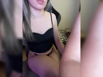 _M_O_L_O_K_O_ webcam model stream image