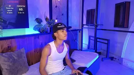 AlanCutee webcam model stream image