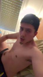 AlanyAdam webcam cam4 model stream image