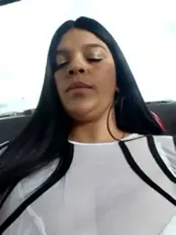 Layla-daring webcam model stream image