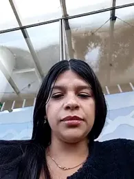 Layla-daring webcam model stream image