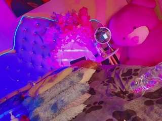 alexa-naughty webcam model stream image