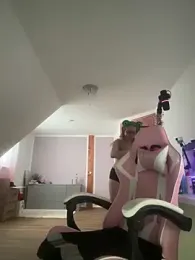 Livewithlucy webcam model stream image