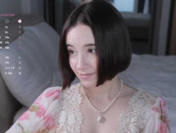 MissEssie webcam model stream image