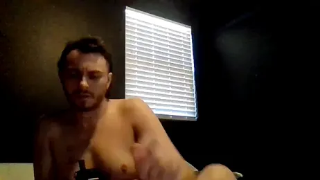 Cloudyydayzz webcam model stream image