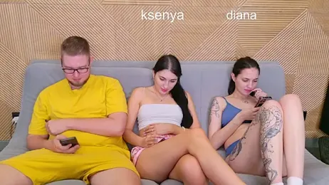 Ksenny webcam model stream image