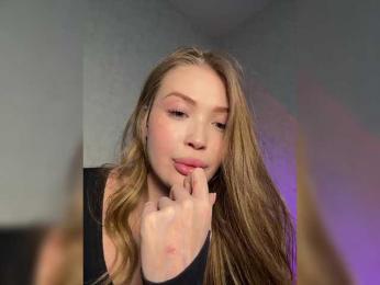 MILEDIUM webcam bongacams model stream image