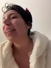 KimArts webcam model stream image