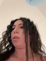 KimArts webcam model stream image