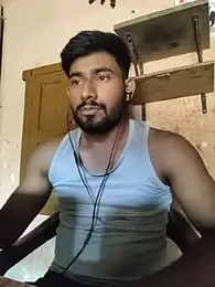 Lustynani webcam model stream image