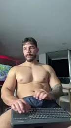Valenthino_Salvatore webcam stripchat model stream image