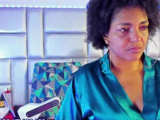 lovely-nicki webcam model stream image