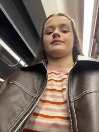 your_babymila webcam stripchat model stream image