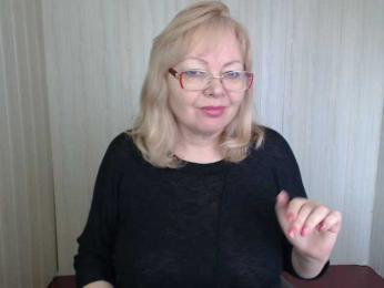 EvelynLoveShy webcam model stream image