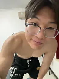 Ycen_ webcam model stream image