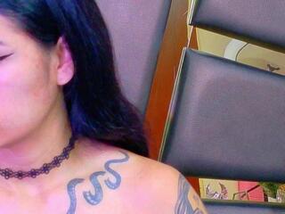 Nicole Esposito webcam model stream image