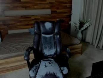 ivanhydee webcam chaturbate model stream image