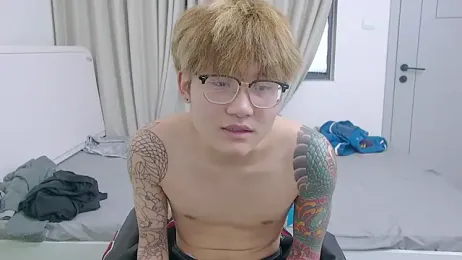 KK-cuteboy webcam model stream image