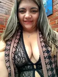 Ivy_enjoy webcam model stream image