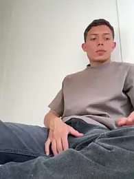 santiObrero webcam stripchat model stream image