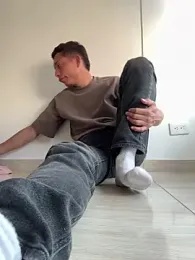 santiObrero webcam model stream image