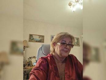 KarinkaSweet webcam bongacams model stream image