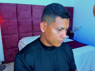 Adan Fulker webcam flirt4free model stream image