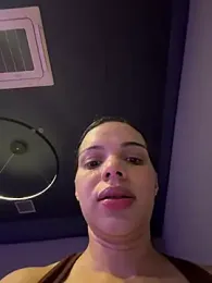 Anavalle webcam model stream image