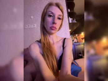 AnnaMaks12 webcam model stream image