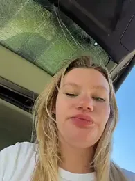 justmilaa webcam stripchat model stream image