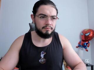 Luigi White webcam flirt4free model stream image