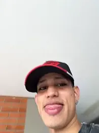 HarryGaze webcam model stream image
