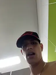 HarryGaze webcam model stream image