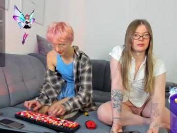 emiliarhodes webcam model stream image